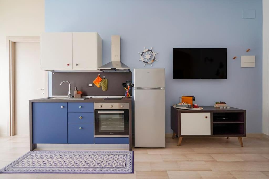 Mediterranea Apartment- Central Station - Free Wifi&Netflix 바리 외부 사진